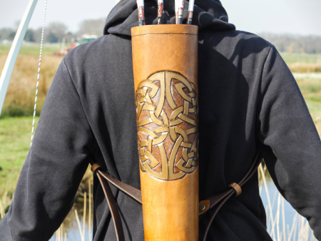 BACK QUIVER WITH CELTIC KNOT CARVING Online now