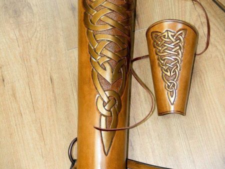 BACK QUIVER WITH CELTIC TOOLING AND ARMGUARD SET Online Hot Sale